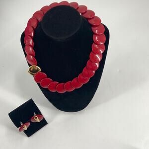 Vintage trifari red disc layered statement necklace and stud earrings